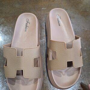 Women's Slide Sandals in Nude Pink No Box